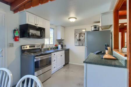 Blue Door Cottage 12 Miles To Yosemite Bbq 오크허스트 외부 사진